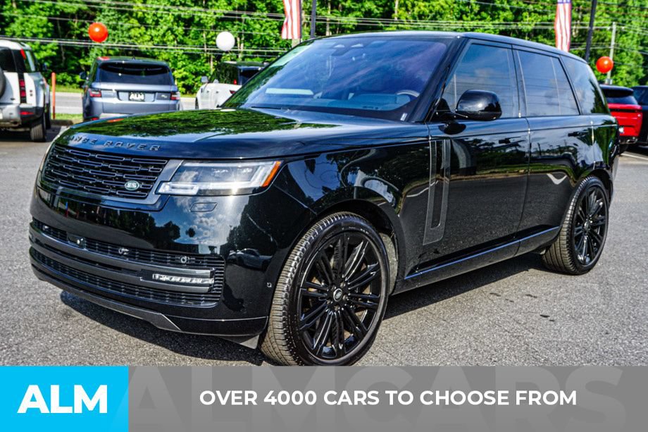 Used 2023 Land Rover Range Rover SE AWD/4WD image 2