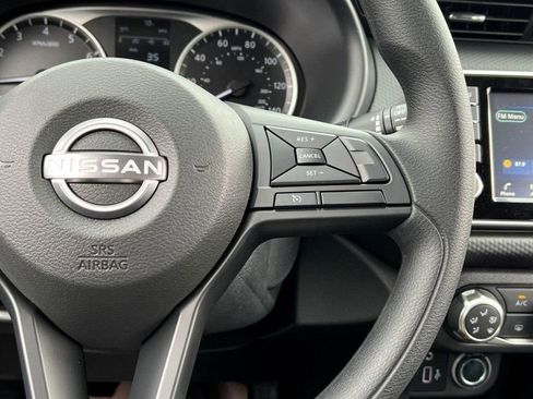 Used 2025 Nissan Kicks Play S image 20