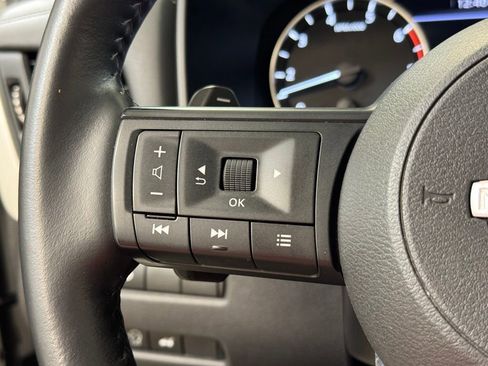 Used 2024 Nissan Rogue SV w/ SV Premium Package image 33