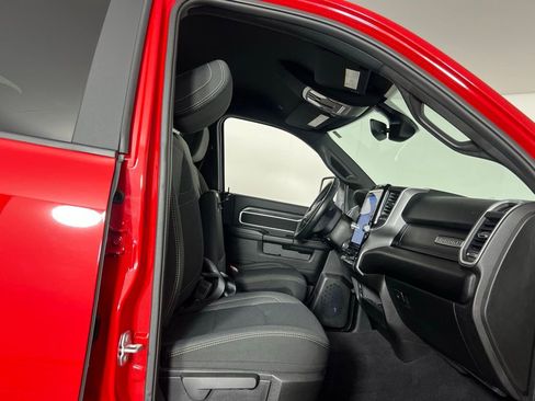 Used 2024 RAM 2500 Big Horn w/ Sport Appearance Package image 29