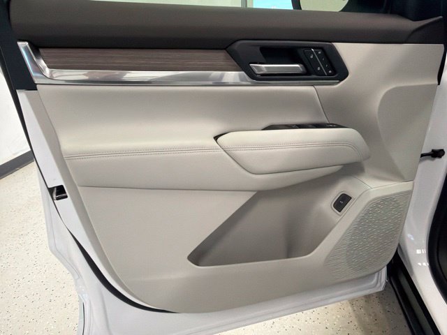 New 2027 GMC Terrain Denali w/ LPO, Floor Liner Package AWD/4WD image 20