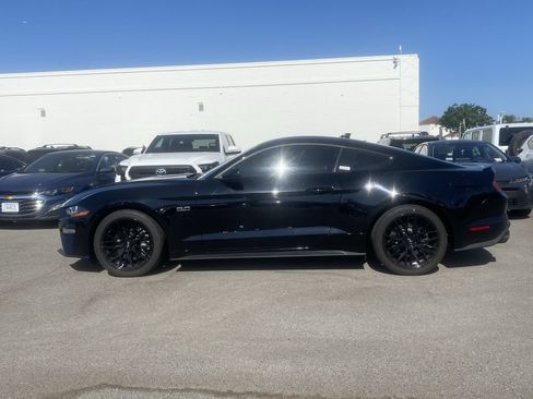 Used 2020 Ford Mustang GT RWD image 2