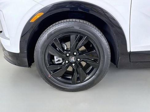 Certified 2024 Buick Encore GX Sport Touring FWD image 32
