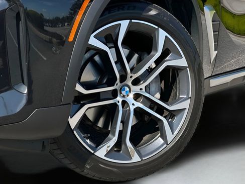 Used 2025 BMW X5 xDrive40i w/ Parking Assistance Package image 27