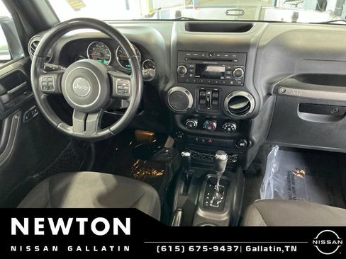 Used 2017 Jeep Wrangler Unlimited Sport w/ Quick Order Package 24S AWD/4WD image 18