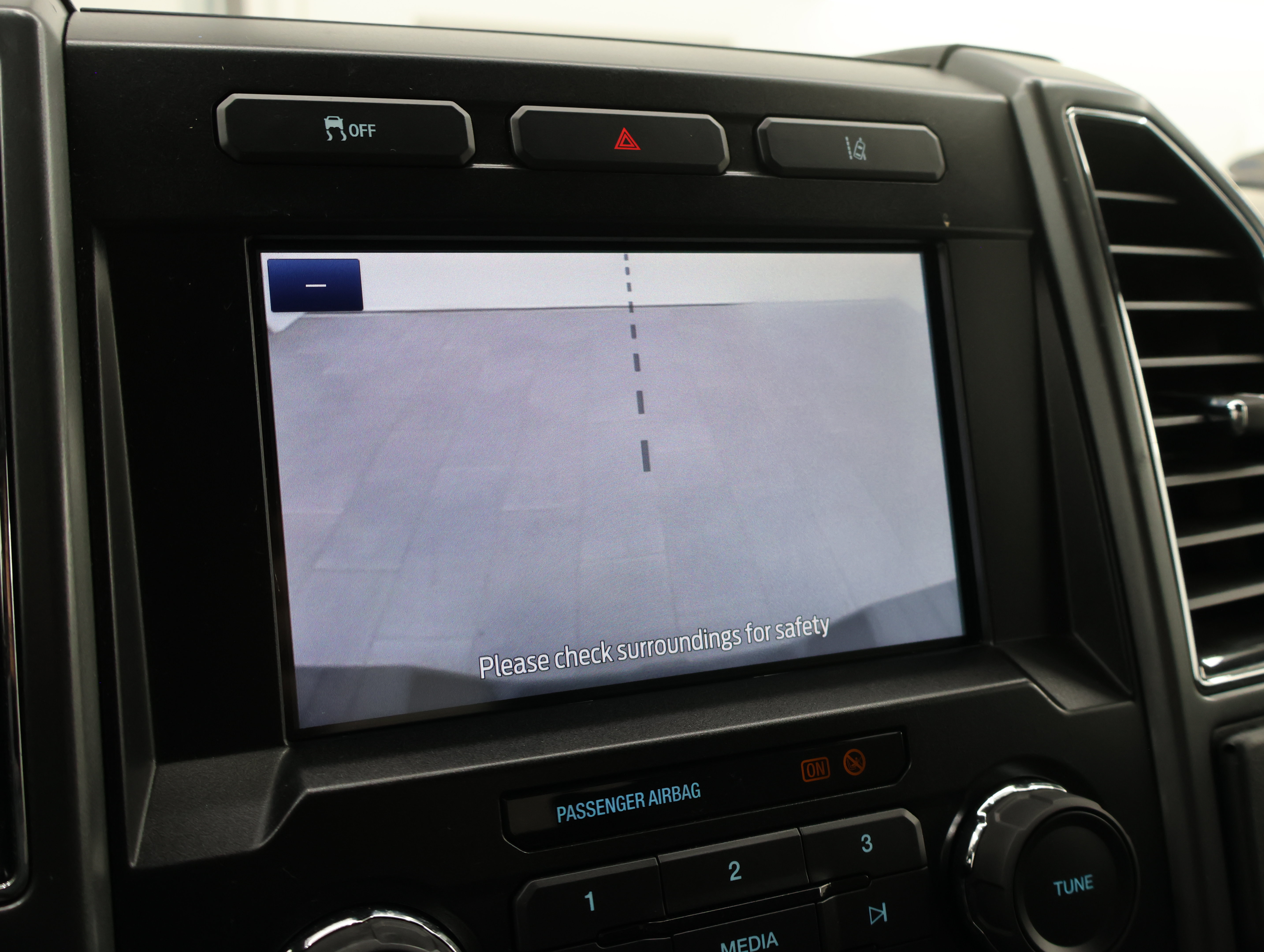 Used 2020 Ford F250 XLT w/ XLT Value Package AWD/4WD image 17