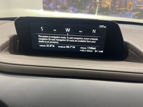 Used 2025 MAZDA CX-30 AWD 2.5 S w/ Premium Package image 18