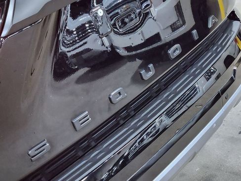 Used 2024 Toyota Sequoia Limited image 25