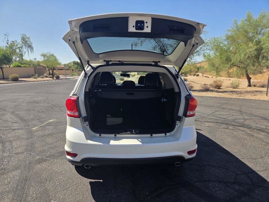 Used 2015 Dodge Journey R/T FWD image 16