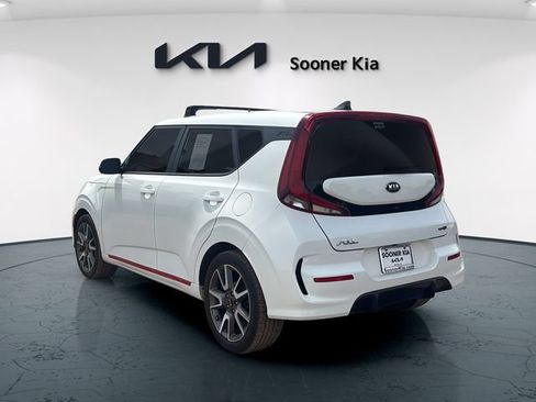 Used 2021 Kia Soul GT-Line FWD image 4