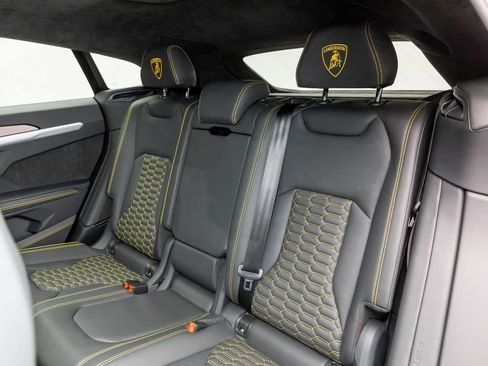 Used 2022 Lamborghini Urus image 71