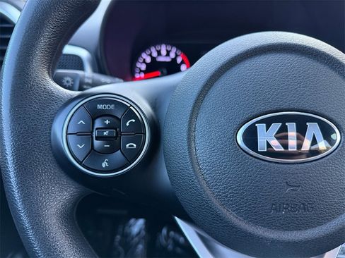 Used 2020 Kia Soul S image 21