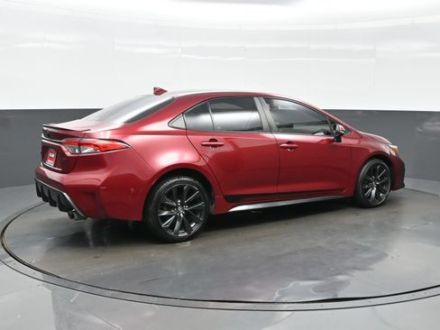 Used 2023 Toyota Corolla SE FWD image 6