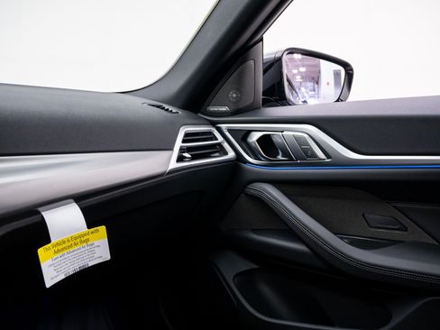 New 2026 BMW i4 xDrive40i w/ M Sport Package AWD/4WD image 32