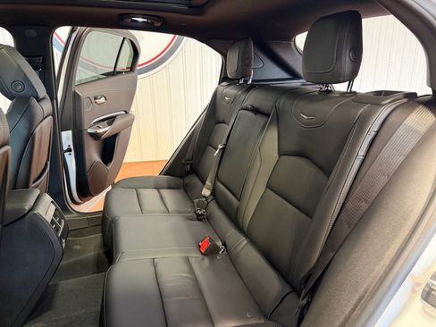 Used 2023 Cadillac XT4 Luxury w/ Cold Weather Package AWD/4WD image 22