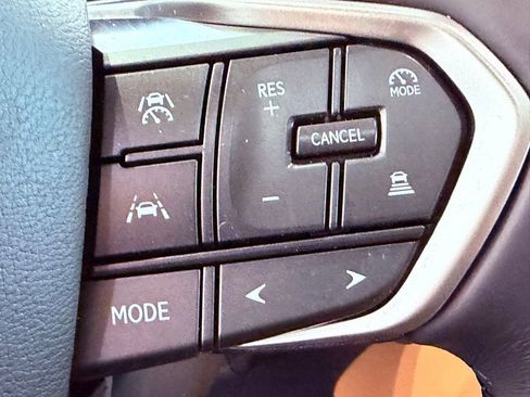 Used 2025 Lexus NX 250 FWD w/ Accessory Package (Z2) image 22