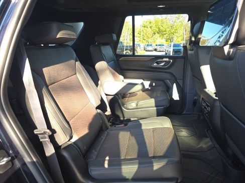 Used 2024 Chevrolet Tahoe High Country image 16