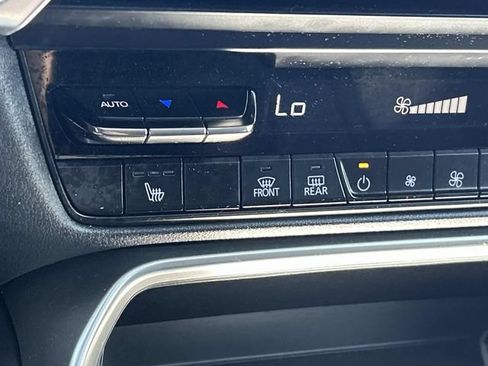 Used 2025 MAZDA CX-90 3.3 Turbo w/ Preferred Package AWD/4WD image 36