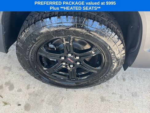 Used 2023 GMC Acadia AT4 w/ Technology Package image 6