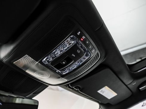 Used 2024 Mercedes-Benz Maybach GLS 600 4MATIC image 48