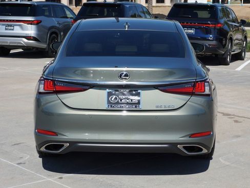 Certified 2025 Lexus ES 350 w/ Premium Package image 7