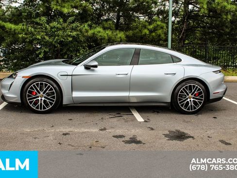 Used 2023 Porsche Taycan 4S w/ Performance Package image 7