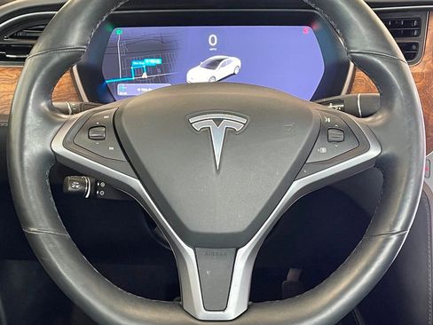 Used 2020 Tesla Model S Long Range Plus image 22
