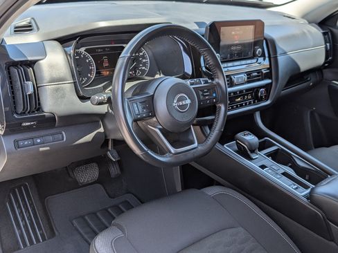 Used 2024 Nissan Pathfinder SV w/ Black Appearance Package FWD image 15