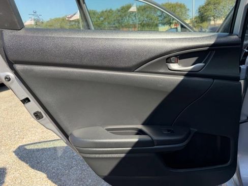 Used 2019 Honda Civic Sport image 13