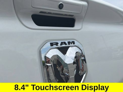 Used 2022 RAM 1500 Big Horn AWD/4WD image 38