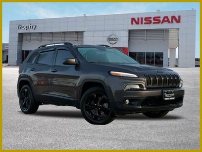 Used 2018 Jeep Cherokee Latitude w/ Altitude Package
