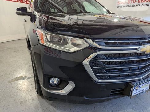 Used 2020 Chevrolet Traverse LT image 47