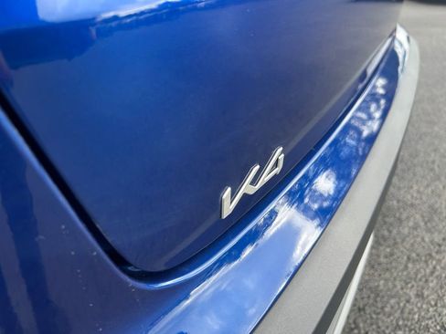 Used 2025 Kia K4 LXS image 32