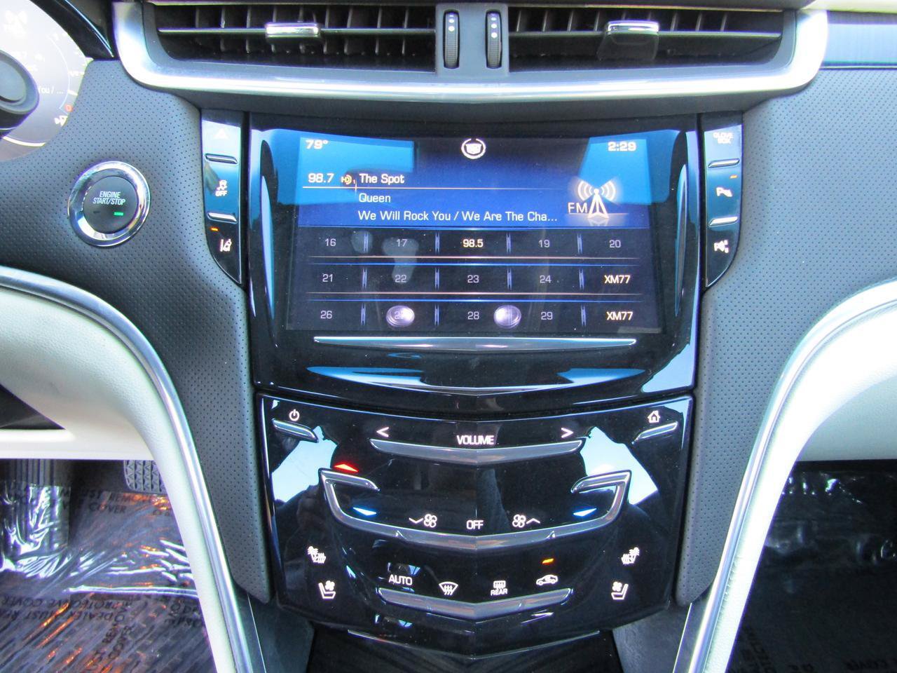 Used 2014 Cadillac XTS Platinum FWD image 18