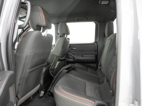 Used 2022 Nissan Frontier PRO-4X AWD/4WD image 15