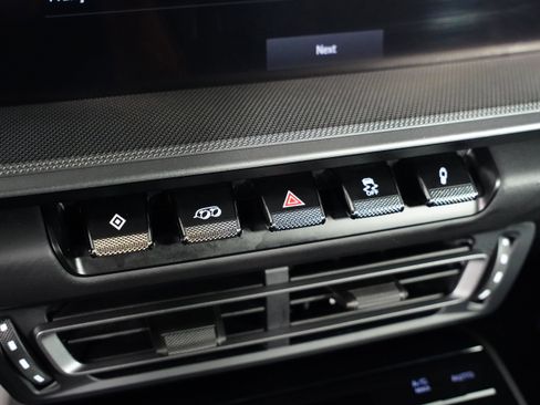 Used 2024 Porsche 911 Carrera S w/ Sport Package image 37