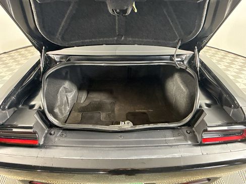 Used 2016 Dodge Challenger R/T Scat Pack w/ Leather Interior Group image 33