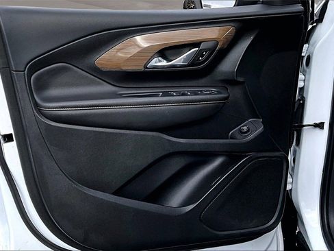 Used 2020 GMC Terrain SLE w/ Driver Convenience Package image 23