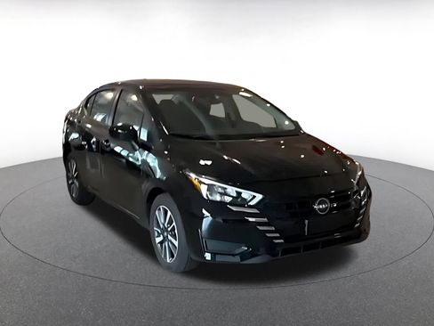 Used 2025 Nissan Versa SV FWD image 3