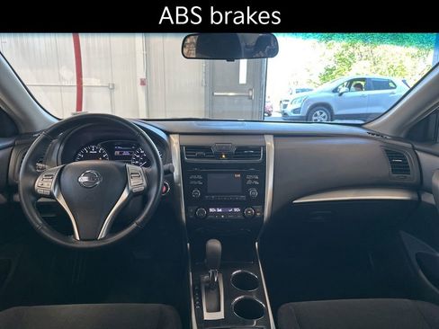 Used 2013 Nissan Altima 2.5 SV FWD image 6