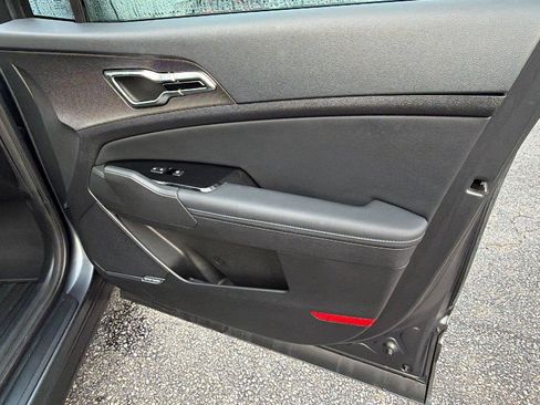 Used 2025 Kia Sportage SX Prestige AWD/4WD image 19