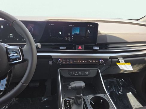 New 2026 Kia Carnival SX w/ SX Dark Edition Package image 26