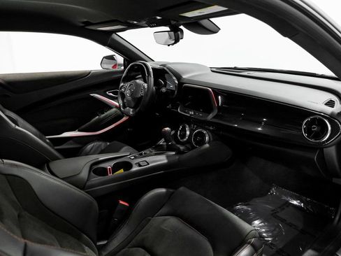 Used 2020 Chevrolet Camaro ZL1 image 11
