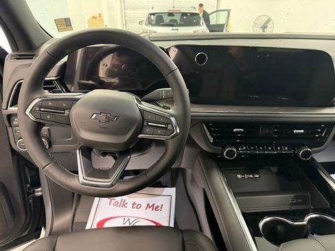 New 2026 Chevrolet Suburban Z71 w/ Comfort Package image 17