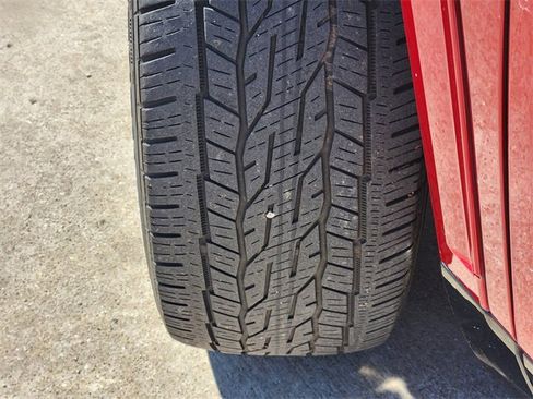 Used 2024 GMC Acadia Denali w/ Super Cruise Package image 11