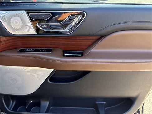 Certified 2024 Lincoln Navigator Reserve image 24