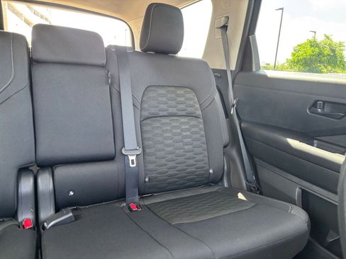 Used 2025 Nissan Pathfinder SV FWD image 40