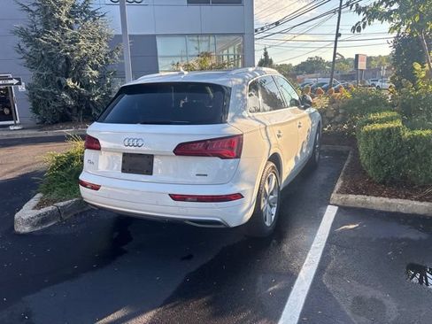 Used 2019 Audi Q5 2.0T Premium Plus w/ Premium Plus Package AWD/4WD image 8