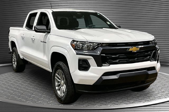 New 2026 Chevrolet Colorado LT w/ Advanced Trailering Package AWD/4WD image 2