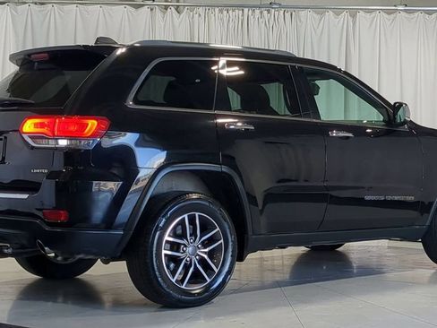 Used 2019 Jeep Grand Cherokee Limited AWD/4WD image 10
